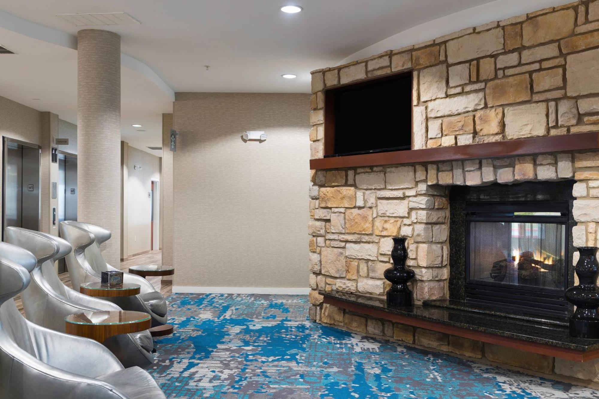 Courtyard By Marriott San Antonio North Stone Oak At Legacy Hotel Exterior photo