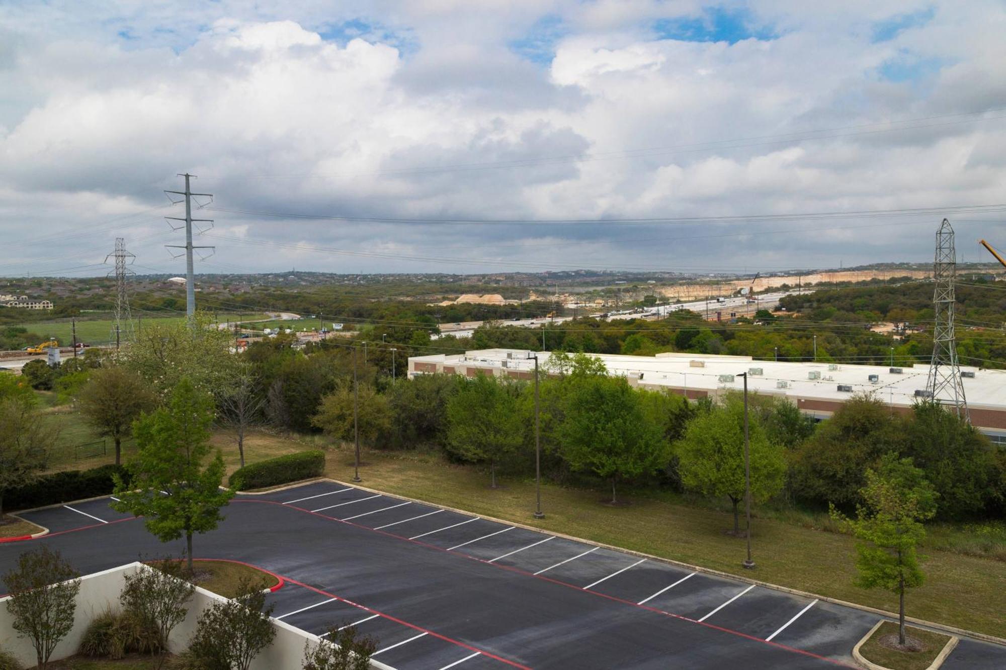 Courtyard By Marriott San Antonio North Stone Oak At Legacy Hotel Exterior photo