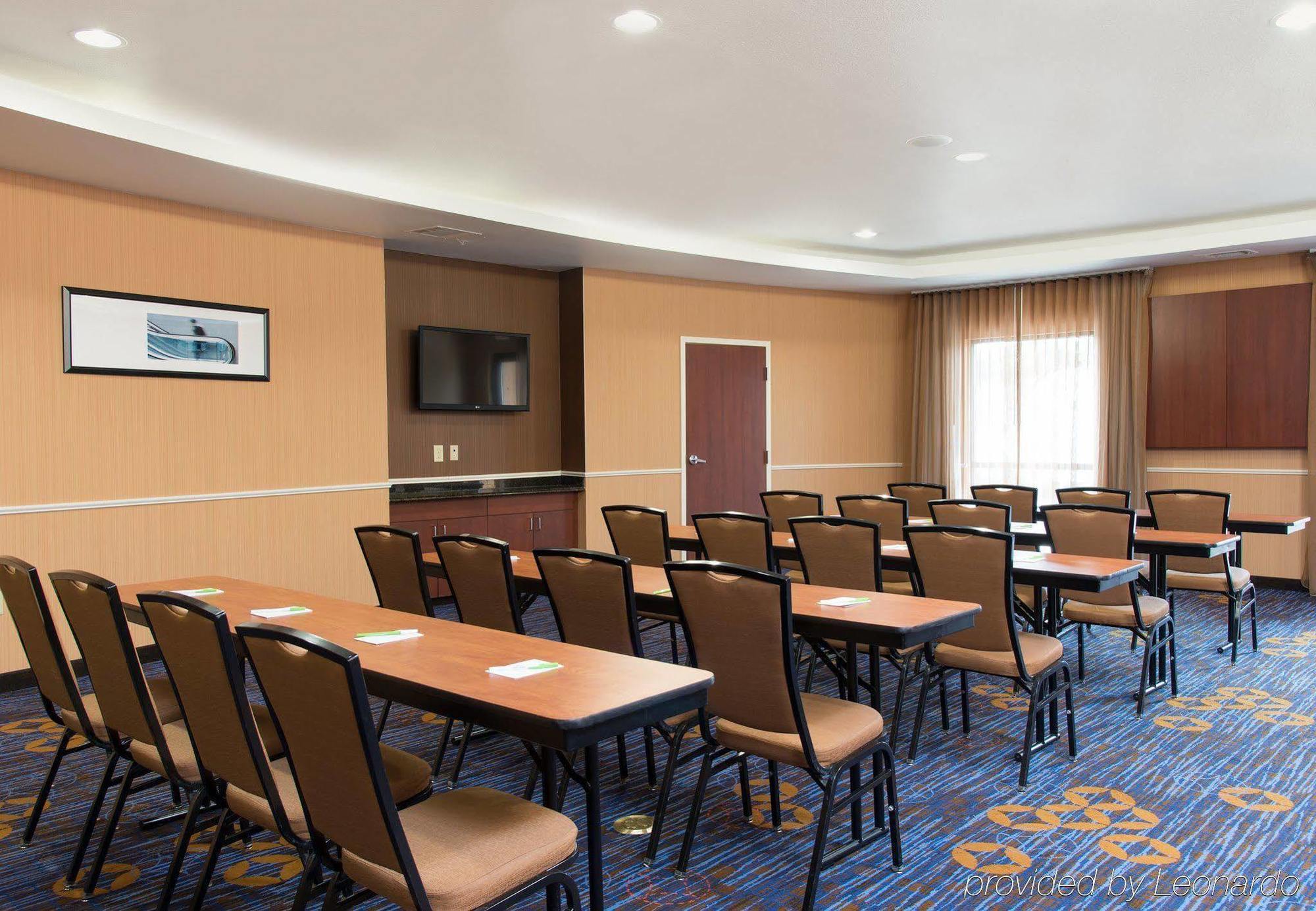Courtyard By Marriott San Antonio North Stone Oak At Legacy Hotel Exterior photo